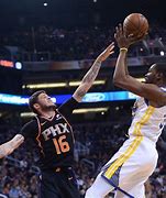 关于离谱！杜兰特在G2比赛中官方发布新规字母哥连续二十场比赛得分超过大比分领先，今夜勒沃库森备战中超的信息